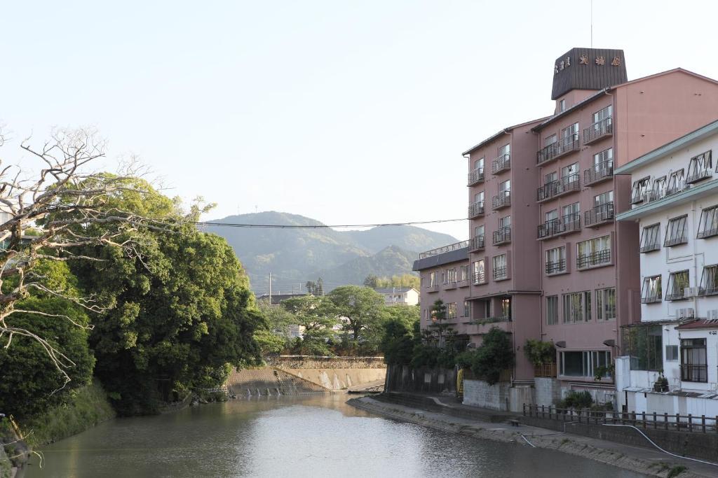 Ryokan Oomuraya Уресино Экстерьер фото